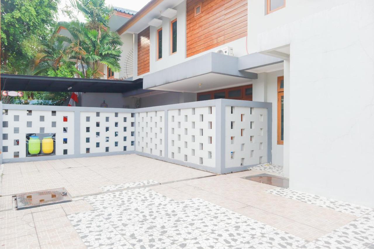 Oyo 2196 Ss Homes Giacarta Esterno foto
