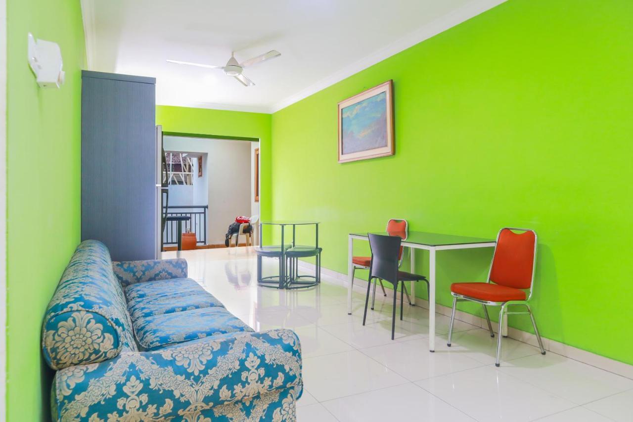 Oyo 2196 Ss Homes Giacarta Esterno foto
